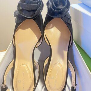 Bandolino Kitten heeled dress shoes perfect for weddings Size 8.5